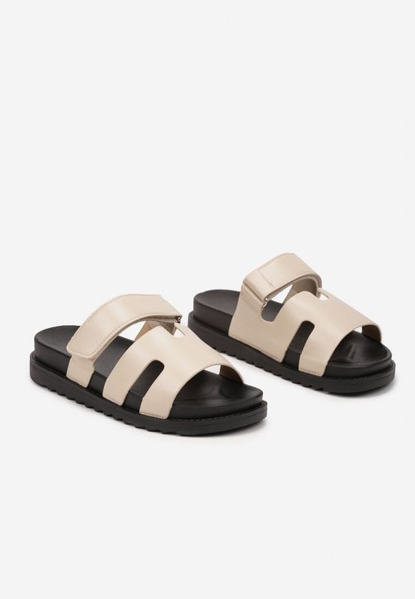 Renee - Beżowe Klapki na Platformie z Geometrycznymi Paskami Neorith. Okazja: na co dzień. Kolor: beżowy. Materiał: jeans. Wzór: geometria. Obcas: na platformie. Styl: casual