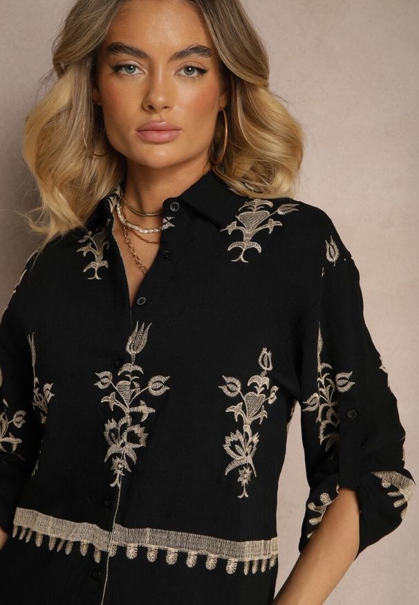 Renee - Czarny Wiskozowy Komplet Boho Koszula i Spodnie z Haftowanym Zdobieniem Helhiris. Kolor: czarny. Materiał: wiskoza. Wzór: aplikacja, haft