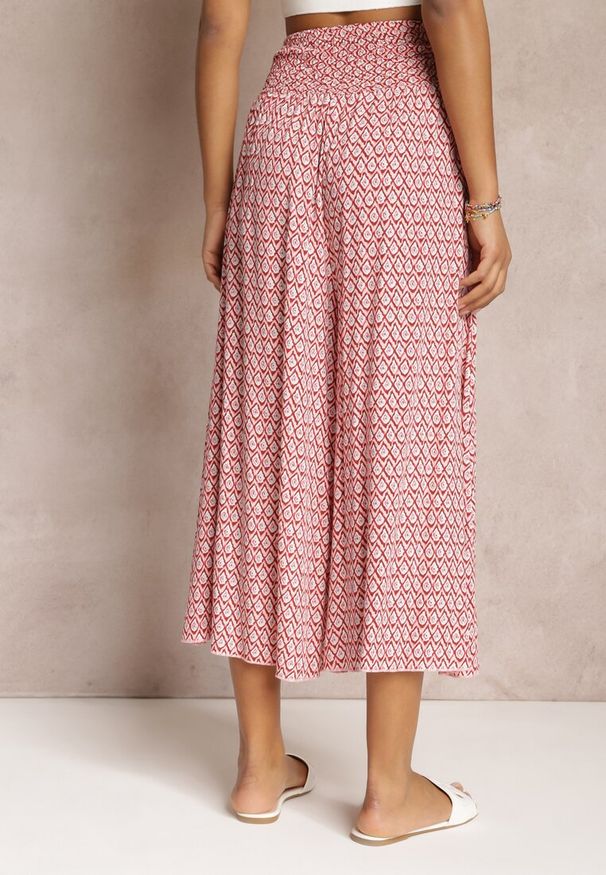 Renee - Różowo-Czerwone Szerokie Spodnie z Wiskozy z Marszczoną Gumką w Talii Mellody. Kolor: różowy. Materiał: wiskoza. Styl: boho