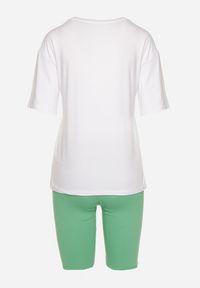 Born2be - Zielono-Biały Komplet T-shirt z Ozdobnym Nadrukiem Szorty Typu Kolarki Dresowy Wanesia. Kolor: zielony. Materiał: dresówka. Wzór: nadruk #7