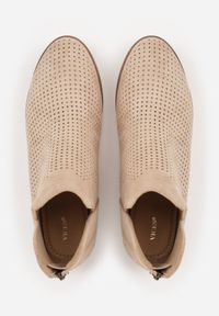 Renee - Jasnobeżowe Botki Vices na Płaskiej Podeszwie Ozdobione Wycięciem Felirwen. Kolor: beżowy. Materiał: jeans, wełna. Wzór: aplikacja. Obcas: na płaskiej podeszwie. Styl: elegancki #7