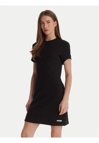 Guess Sukienka codzienna V6GK07 K3002 Czarny Regular Fit. Okazja: na co dzień. Kolor: czarny. Materiał: wiskoza. Typ sukienki: proste. Styl: casual #1