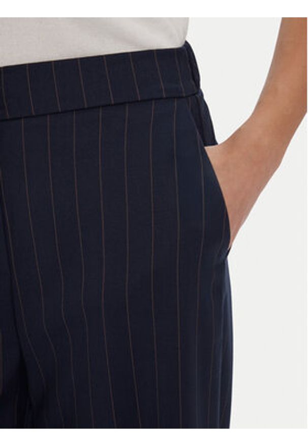 Maryley Spodnie materiałowe 25IB598/M17/35BL Granatowy Regular Fit. Kolor: niebieski. Materiał: syntetyk