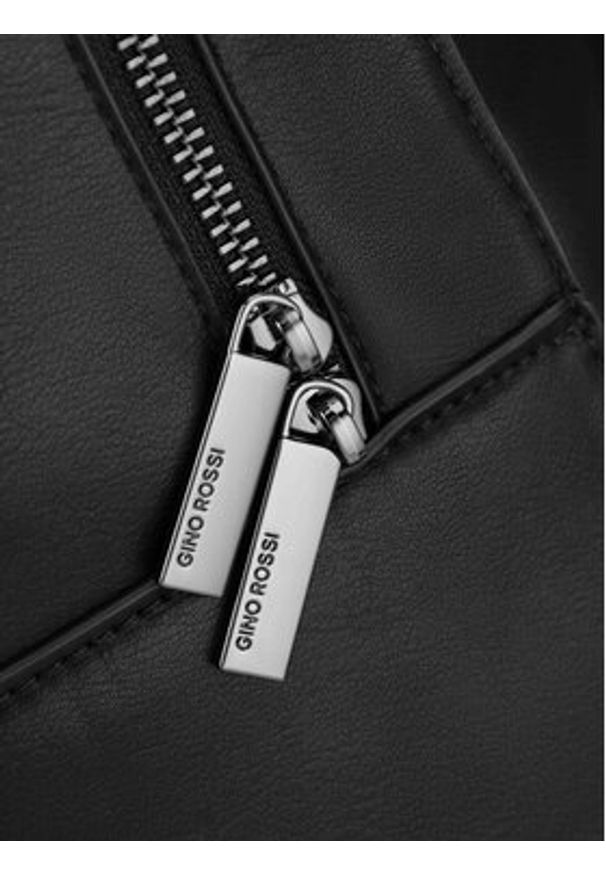 Gino Rossi Plecak GIN-B-003-CCC-06 Czarny. Kolor: czarny. Materiał: skóra