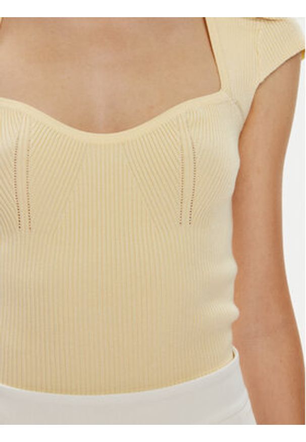 Gina Tricot Bluzka 22212 Żółty Slim Fit. Kolor: żółty. Materiał: syntetyk