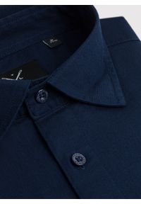 Pako Lorente - PAKO LORENTE – Granatowa bawełniana koszula męska. Kolor: biały, niebieski. Materiał: bawełna. Długość rękawa: długi rękaw. Długość: długie. Styl: elegancki #5