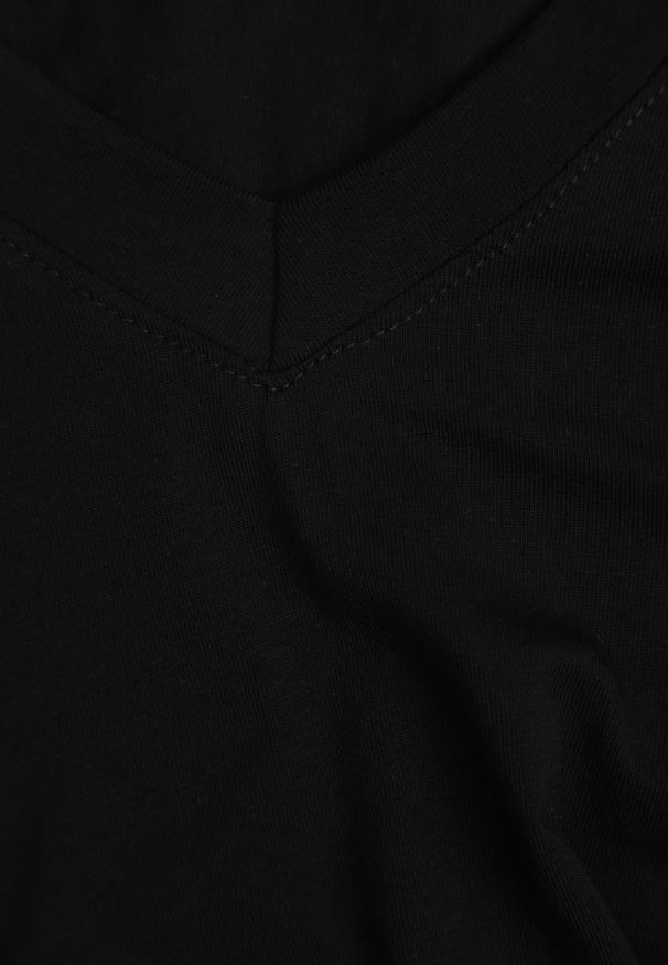 Renee - Czarny T-shirt Bawełniany z Dekoltem w V Adozixie. Okazja: na co dzień. Kolor: czarny. Materiał: bawełna. Styl: street, casual