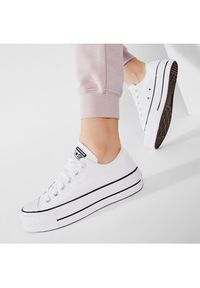 Converse Trampki Chuck Taylor All Star Lift Ox 560251C Biały. Kolor: biały. Materiał: materiał #7