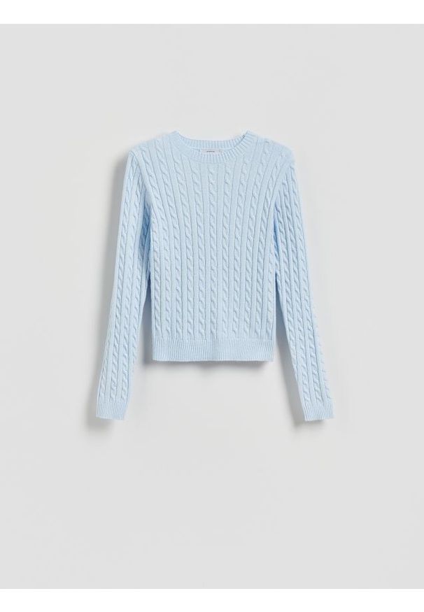 Reserved - Sweter z ozdobnym splotem - jasnoniebieski. Kolor: niebieski. Materiał: dzianina, wiskoza. Wzór: ze splotem