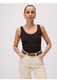 Reserved - Bawełniany top na ramiączkach - brązowy. Kolor: brązowy. Materiał: bawełna. Długość rękawa: na ramiączkach #1