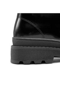 Calvin Klein Jeans Trapery V4A5-80703-1453 M Czarny. Kolor: czarny. Materiał: skóra