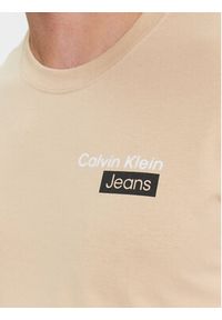 Calvin Klein Jeans T-Shirt Stacked Box Tee J30J324647 Beżowy Slim Fit. Kolor: beżowy. Materiał: bawełna