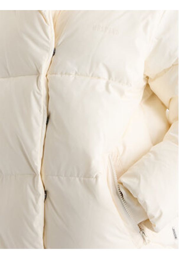 Mustang Kurtka zimowa Gillian 1016744 Écru Relaxed Fit. Materiał: syntetyk. Sezon: zima