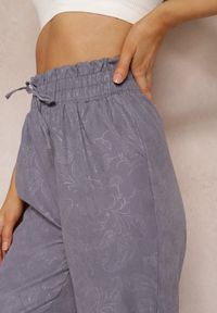 Renee - Ciemnoszare Bawełniane Spodnie z Gumką w Pasie Caddilia. Stan: podwyższony. Kolor: szary. Materiał: bawełna