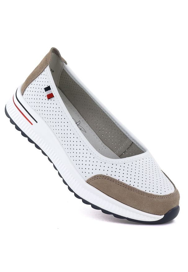 Skórzane baleriny na grubej podeszwie ażurowe białe Jezzi 7815. Kolor: biały. Materiał: skóra. Szerokość cholewki: normalna. Wzór: ażurowy