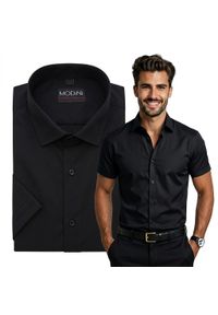 Czarna koszula męska z krótkim rękawem Modini YK15. Kolor: czarny. Materiał: bawełna, tkanina, poliester. Długość rękawa: krótki rękaw. Długość: krótkie. Wzór: gładki. Styl: klasyczny #1