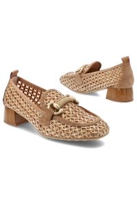 Półbuty damskie Hispanitas, ze skóry naturalnej ażurowa cholewka klasyczny fason mokasynów stabilny niski obcas, brązowe, RHV264828 Marrakech-V26 Des. Okazja: na co dzień. Kolor: brązowy. Szerokość cholewki: normalna. Wzór: ażurowy. Materiał: skóra. Sezon: wiosna, lato. Obcas: na obcasie. Styl: klasyczny. Wysokość obcasa: niski #3