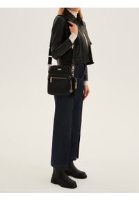 Kazar - Czarna listonoszka damska. Kolor: czarny. Materiał: skórzane. Styl: casual #5