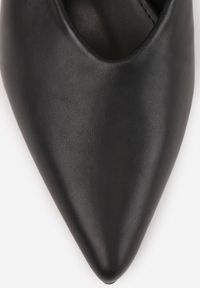 Renee - Czarne Czółenka Sandały Vices na Kaczuszce Typu Slingback Liluriela. Okazja: na co dzień. Kolor: czarny. Wzór: kwiaty. Sezon: lato. Obcas: na szpilce. Styl: casual, elegancki. Wysokość obcasa: średni #2