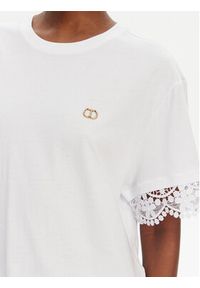 TwinSet - TWINSET T-Shirt 251TT2410 Biały Relaxed Fit. Kolor: biały. Materiał: bawełna #2