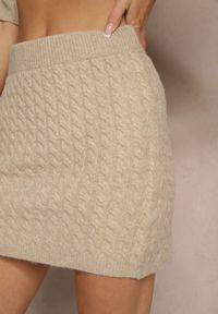 Renee - Beżowa Spódnica Sweterkowa z Wełną High Waist Selzeki. Okazja: do pracy, na spotkanie biznesowe, na co dzień. Stan: podwyższony. Kolor: beżowy. Materiał: wełna. Styl: klasyczny, casual, elegancki, biznesowy #5