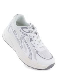 Big-Star - Półbuty sportowe damskie na platformie białe Big Star TT274325. Kolor: biały. Materiał: tkanina. Obcas: na platformie. Sport: turystyka piesza #1