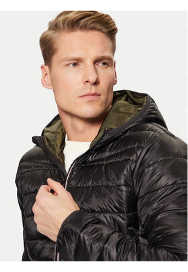 Blend Kurtka przejściowa 20717529 Czarny Regular Fit. Kolor: czarny. Materiał: syntetyk