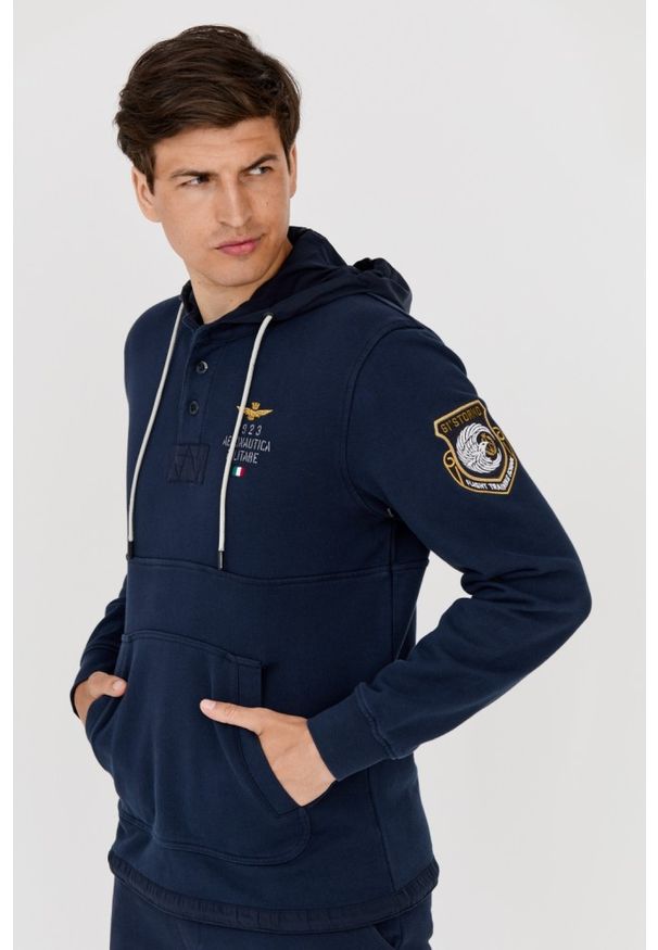 Aeronautica Militare - AERONAUTICA MILITARE Granatowa bluza męska, Rozmiar L. Typ kołnierza: kaptur. Kolor: niebieski