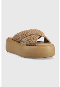 Calvin Klein klapki BUBBLE SLIDE - WOVEN damskie kolor beżowy na platformie HW0HW01468. Kolor: beżowy. Materiał: skóra, materiał. Wzór: gładki. Obcas: na platformie #2