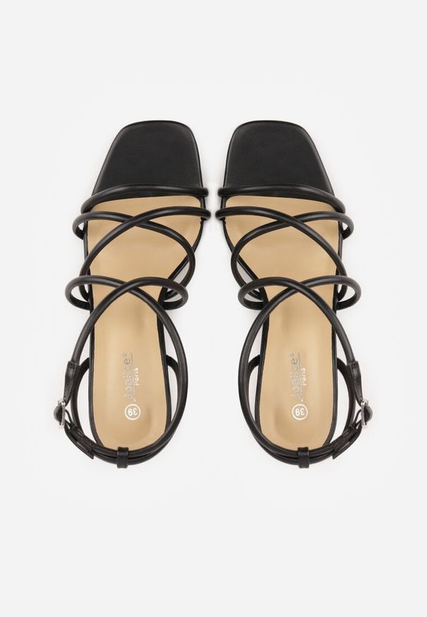 Renee - Czarne Sandały na Szpilce z Cienkimi Paseczkami i Kwadratowym Noskiem Danita. Okazja: na co dzień, na imprezę. Kolor: czarny. Materiał: skóra, koronka. Obcas: na szpilce. Styl: casual