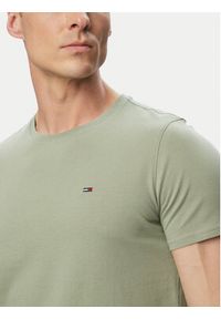 Tommy Jeans T-Shirt DM0DM04411 Khaki Slim Fit. Kolor: brązowy. Materiał: bawełna #5