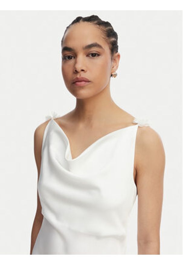 Vero Moda Sukienka koktajlowa Analeia 10348464 Biały Regular Fit. Kolor: biały. Materiał: syntetyk. Styl: wizytowy