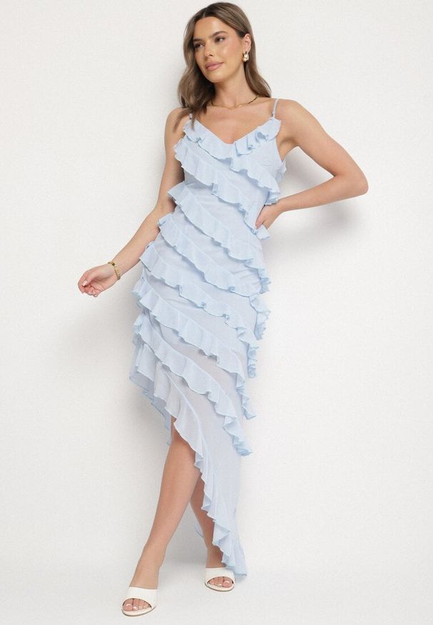 Born2be - Niebieska Asymetryczna Sukienka Ozdobiona Falbankami Linariela. Typ kołnierza: kołnierz z falbankami. Kolor: niebieski. Długość rękawa: na ramiączkach. Wzór: aplikacja. Typ sukienki: asymetryczne. Styl: elegancki