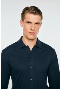 Big-Star - bluzka męska polo z długim rękawem granatowa lisser 403. Typ kołnierza: polo. Kolor: niebieski. Materiał: dresówka, bawełna, jeans, dzianina. Długość rękawa: długi rękaw. Długość: długie. Styl: klasyczny, elegancki #7