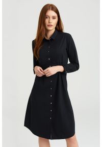 Greenpoint - Bawełniana, czarna sukienka z zakładkami w talii. Kolor: czarny. Materiał: bawełna