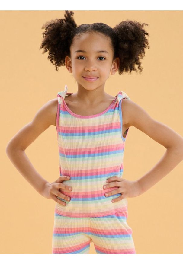 Sinsay - Koszulka z prążkowanej dzianiny w kolorowe paski - wielobarwny. Materiał: dzianina, prążkowany. Wzór: kolorowy, paski