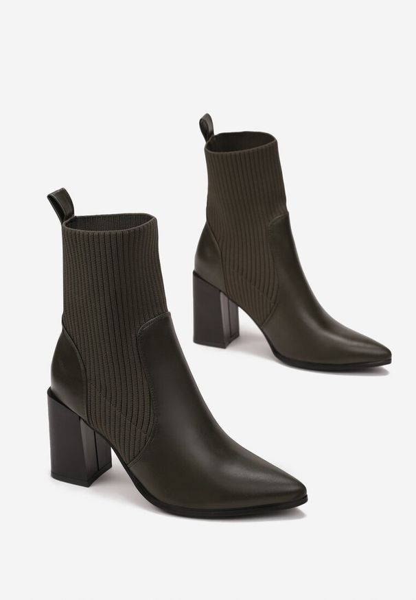 Renee - Zielone Botki Tristn. Wysokość cholewki: za kostkę. Nosek buta: szpiczasty. Kolor: zielony. Materiał: prążkowany, materiał. Szerokość cholewki: normalna. Obcas: na obcasie. Styl: elegancki. Wysokość obcasa: średni