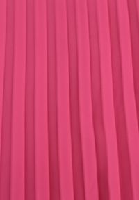 Renee - Fuksjowa Plisowana Sukienka Midi z Plisami na Dole i Paskiem w Talii Wrensilva. Kolor: różowy. Materiał: materiał. Styl: elegancki. Długość: midi #7