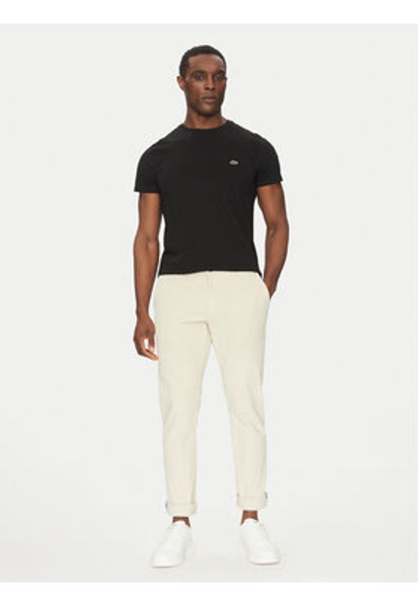 Lacoste T-Shirt TH6709 Czarny Regular Fit. Kolor: czarny. Materiał: bawełna