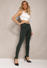 Renee - Zielone Jeansy Regular Waist o Fasonie Skinny z Zapięciem na Guzik i Suwak Efraim. Kolor: zielony #1