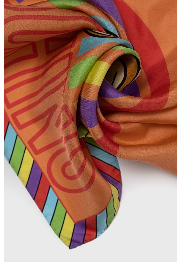 MOSCHINO - Moschino Apaszka jedwabna kolor pomarańczowy wzorzysta. Kolor: pomarańczowy. Materiał: jedwab