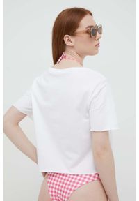 Guess t-shirt bawełniany kolor biały. Kolor: biały. Materiał: bawełna. Długość rękawa: krótki rękaw. Długość: krótkie. Wzór: nadruk #2