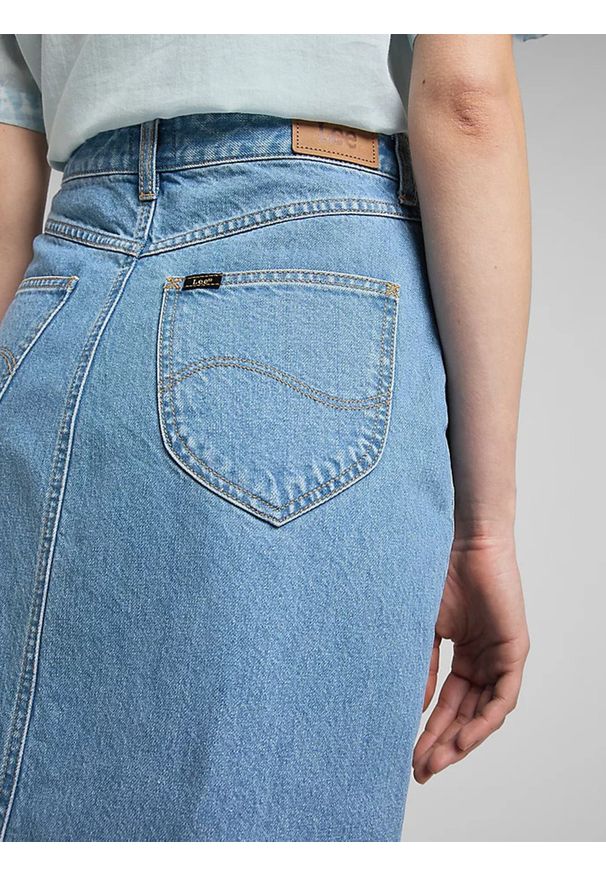 Lee - LEE ULTRA LONG SPLIT DAMSKA SPÓDNICA JEANSOWA DŁUGA SKI LIGHT VADA L38LOMW. Materiał: jeans. Długość: długie