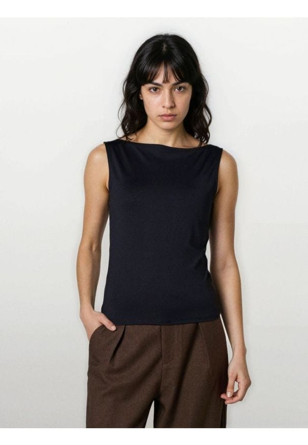 Sinsay - Gładki top bez rękawów - czarny. Kolor: czarny. Długość rękawa: bez rękawów. Wzór: gładki