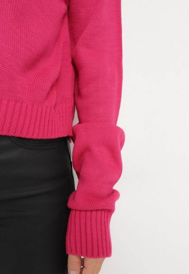 Born2be - Fuksjowy Klasyczny Golf z Prążkowanymi Wstawkami Bishaya. Typ kołnierza: golf. Kolor: różowy. Materiał: prążkowany. Styl: klasyczny