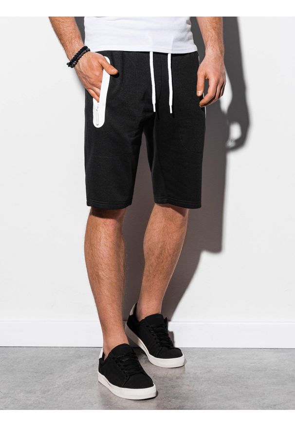 Ombre Clothing - Krótkie spodenki męskie dresowe W239 - czarne - XXL. Okazja: na co dzień. Kolor: czarny. Materiał: dresówka. Długość: krótkie. Wzór: nadruk. Sezon: wiosna, lato. Styl: casual, klasyczny