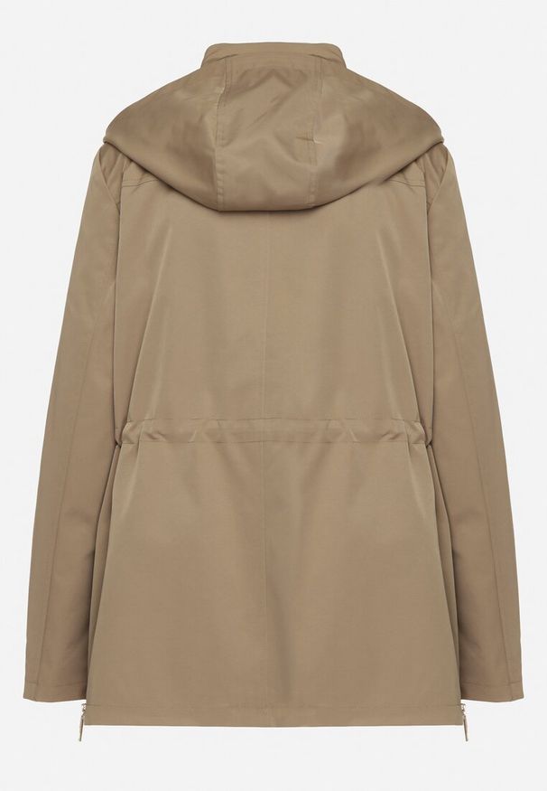 Born2be - Zielona Kurtka Parka z Odpinanym Kapturem i Ozdobnymi Suwakami Velotia. Okazja: na co dzień. Kolor: zielony. Materiał: koronka, jeans. Długość rękawa: długi rękaw. Długość: długie. Wzór: koronka. Styl: klasyczny, elegancki, casual