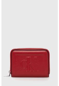 Calvin Klein Jeans portfel damski kolor czerwony. Kolor: czerwony #1