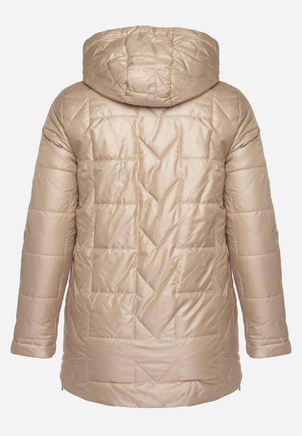 Born2be - Beżowa Pikowana Kurtka Ozdobiona Pikowaniem z Odpinanym Kapturem Falerosa. Okazja: na spacer, na co dzień. Kolekcja: plus size. Kolor: beżowy. Materiał: jeans. Wzór: aplikacja. Styl: casual