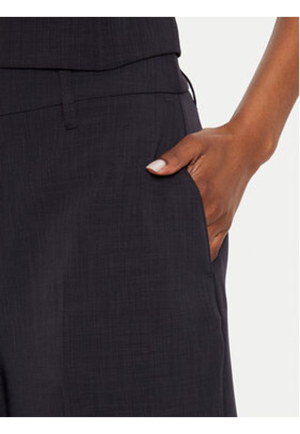 Herskind Bermudy Maxime 5219519 Granatowy Relaxed Fit. Kolor: niebieski. Materiał: syntetyk